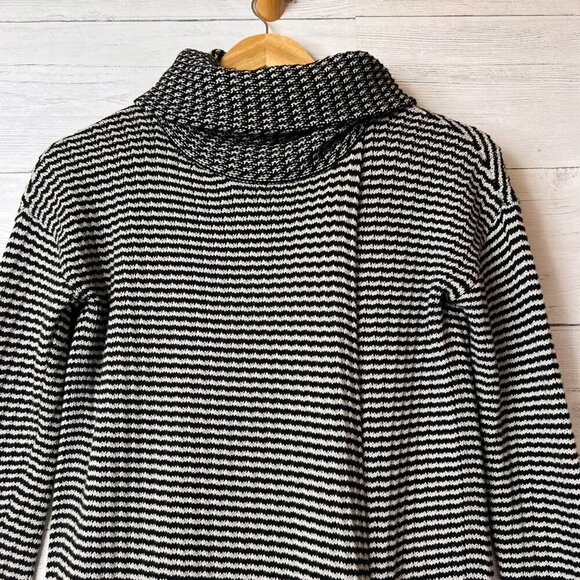 Cabi Sweater Womens Size XXS Black & White Stripe Split Front & Back Turtle Neck - Picture 9 of 16